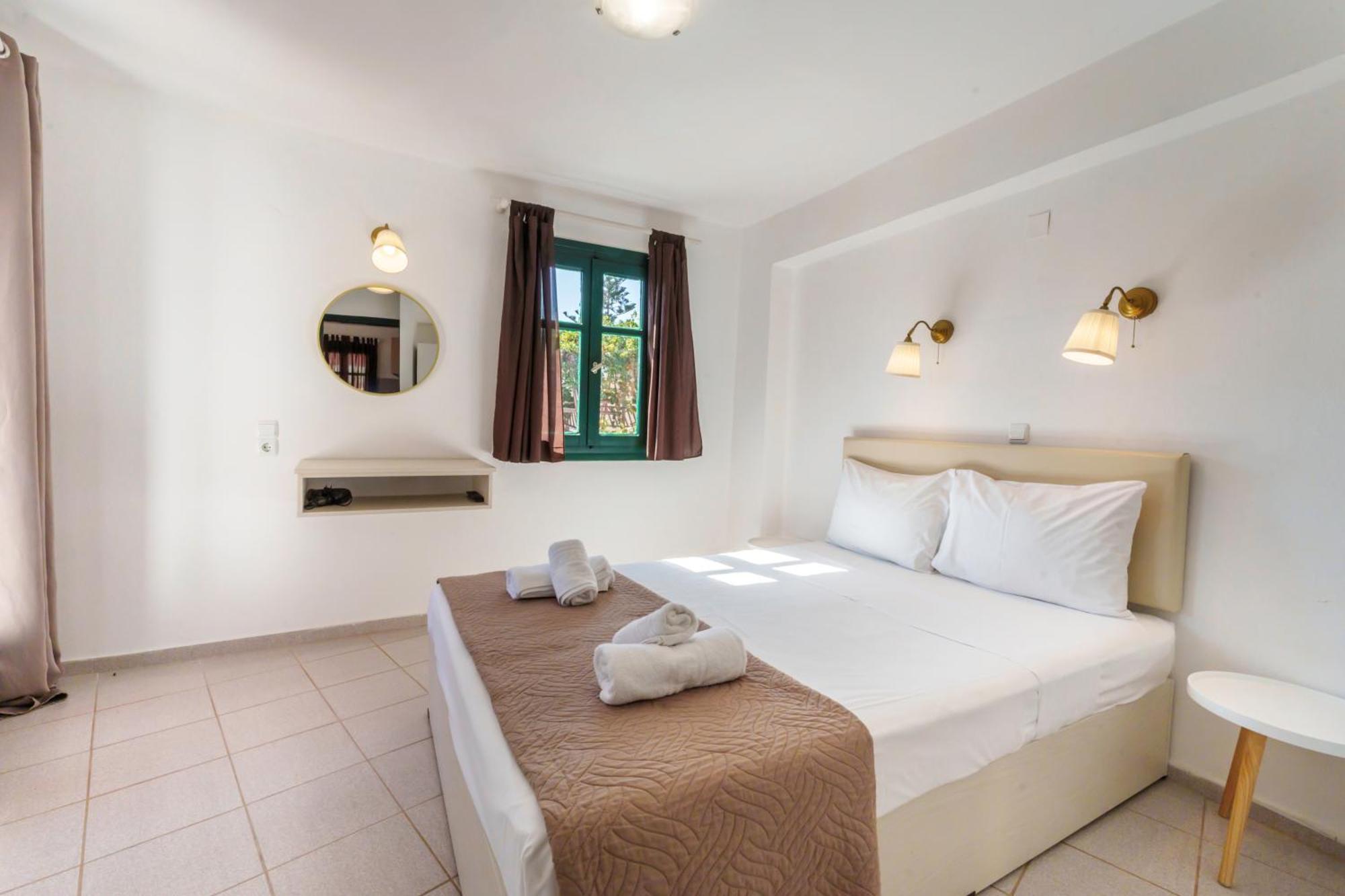 Hotel de apartamente Kri-kri Village Apts By Estia